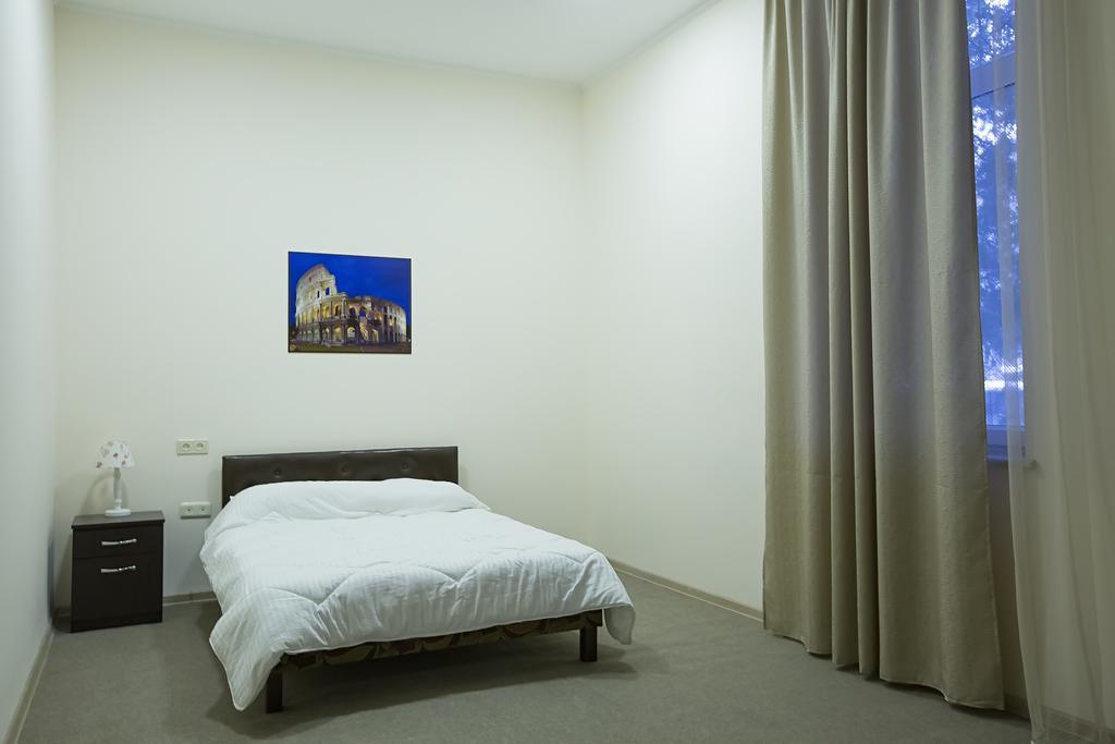 Granada Hotel Yerevan Bilik gambar