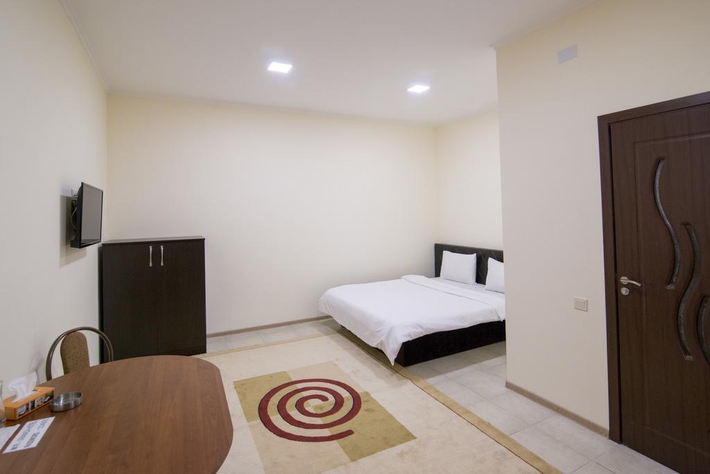 Granada Hotel Yerevan Luaran gambar